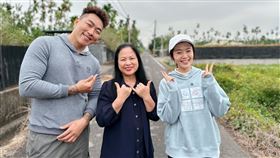 楊小黎與郭泓志了解愛滋感染者的經歷