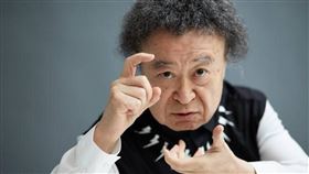 篠山紀信https://twitter.com/kaeruiwa1963/status/1743020343294656538/photo/1