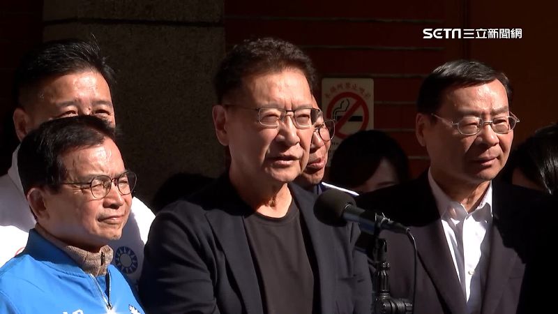 趙少康上脫口秀登熱搜　綠酸：搶侯聲量