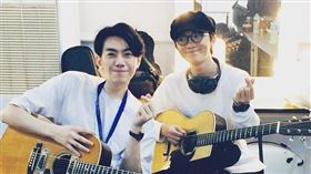 謝震廷曬出與李友廷合照兩人似乎已和好。（圖／翻攝自謝震廷IG）