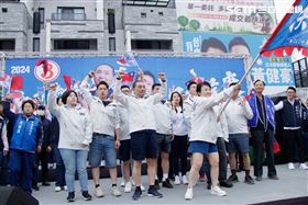 最強母雞盧秀燕　再封侯康最強競總主委（圖／翻攝畫面）