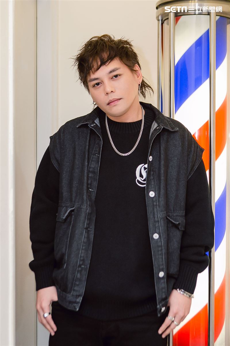 Under Lover楊琳三立新聞網專訪。（圖／記者楊澍攝影）