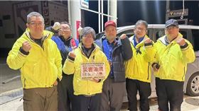 能登半島強震「台灣首支NGO」終於挺進重災區　副秘書長：為救援任務加油（圖／翻攝自Facebook／社團法人台灣災難醫療隊發展協會）