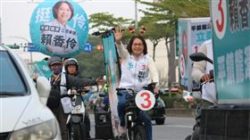 賴香伶腳踏車健行競選宣傳　與支持者溫馨慶生。圖／桃園電子報