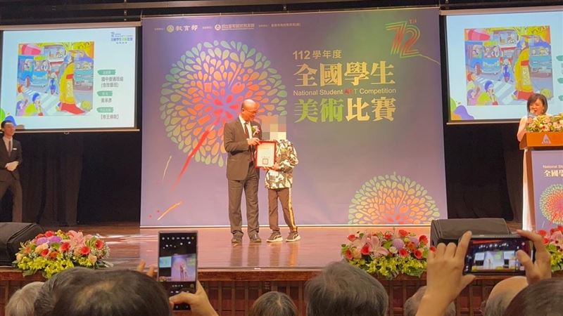 〈帝王條款〉作者北上領獎　感言曝光了