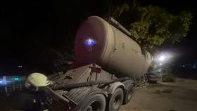 新北,貢寮,水泥槽車,公園,