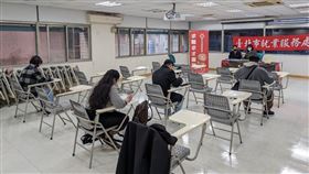 北市就服處辦理現場徵才，本週共有19家廠商、合計821個工作機會。（圖／台北市政府勞動局提供）