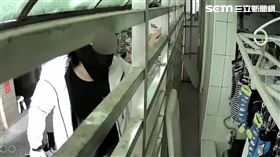 北市謝男多次竊取內衣褲，蘇姓女屋主裝監視器逮人。（圖／翻攝畫面）