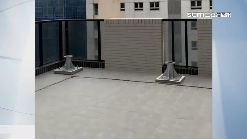 獨／社區洗窗要經過我家？建商瞞露臺使用