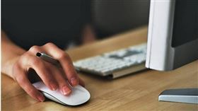 ▲辦公室異常安靜！課長困惑：年輕員工像得自閉症 網友一面倒曝心聲（示意圖／Pexels）