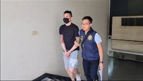 竹聯幫明仁會新店分會長陳辰指使崔姓男子進行靈骨塔詐騙。（圖／翻攝畫面）