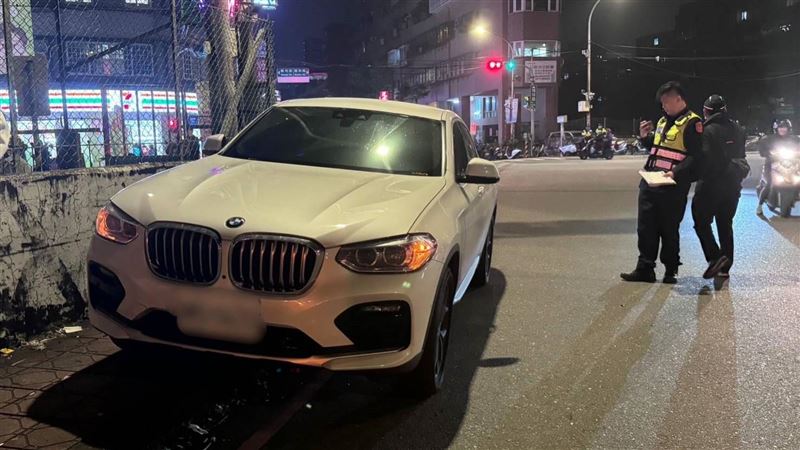 李正皓赴造勢晚會　開BMW X4撞婦人害骨折