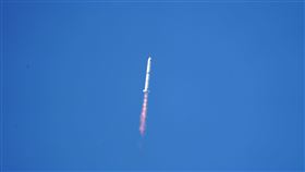 快訊／15：04國家警報響！中國賀任務圓滿：成功發射愛因斯坦探針衛星。（圖／翻攝自人民日報）