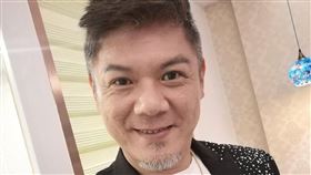 53歲香港男星彭皓鋒。（圖／翻攝微博）