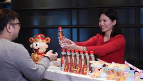 迎接金龍年，各大銀行準備發財水，讓民眾旺旺過好年。（圖／台新銀行）