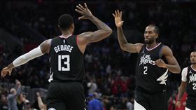 ▲雷納德（Kawhi Leonard）、喬治（Paul George）同場攻下29分。（圖／美聯社／達志影像）