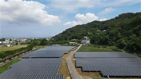 經濟部用電大戶條款將提高綠電占比，並開徵碳費，讓企業紛紛投入綠能產業，並購買綠電憑證。（圖／綠石全球能源基金）