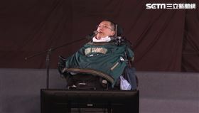 「罕病生命鬥士」陳俊翰出席「台灣美德站出來，凱道護國之夜」感性陳述成長及從政心路歷程。