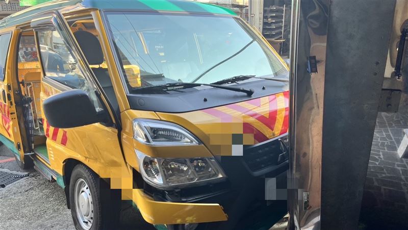 桃園中壢娃娃車事故　駕駛老師2幼童受傷