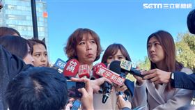 周孟蓉現身台北車站，蕭景田陪同。(圖/記者陳怡潔拍攝)
