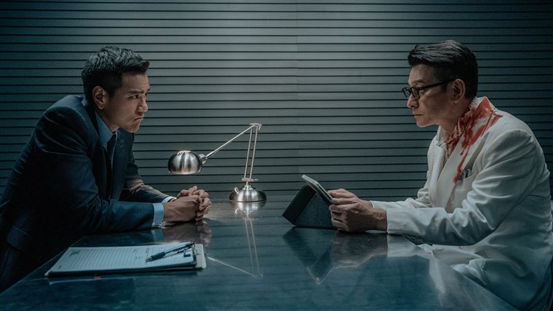 犯罪動作電影《潛行》天王劉德華自製自演