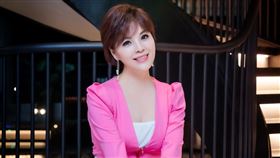 陳秀美推出台語單曲《癡心痛》。（圖／音圓唱片提供）