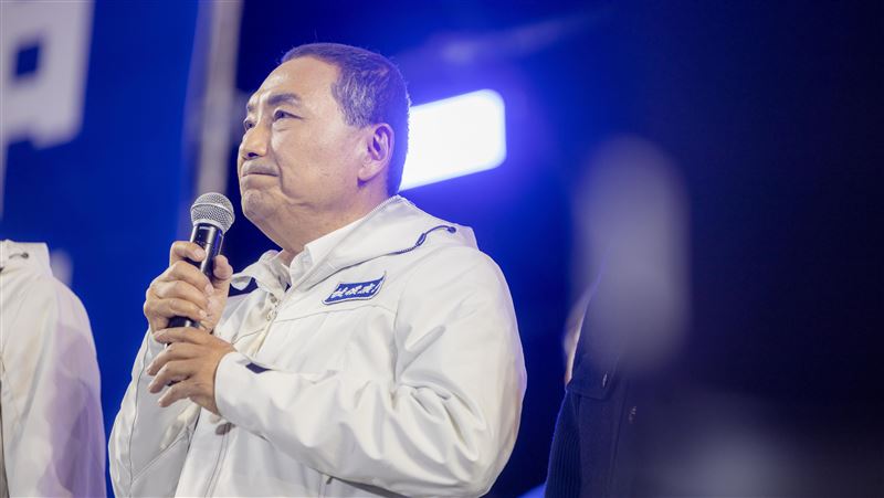 侯拿467.1萬票　他揭與藍政黨票差距笑了