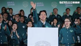 賴清德競選總部，賴清德、蕭美琴、蔡英文。（圖／記者楊澍攝影）