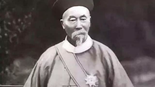 洋人在慈禧床頭刻下英文，李鴻章看後嚇出冷汗，死也不敢翻譯！（圖／翻攝自百度百科）
