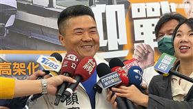 顏寬恒掃街謝票。(圖/翻攝畫面)