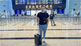 ▲鄧愷威啟程赴美，準備參加13日展開的大聯盟春訓。（圖／翻攝自鄧愷威個人臉書官方粉專）