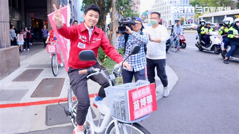 苗博雅謝票見支持者超感動：比天氣還暖