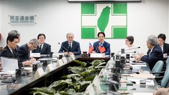 日本議員致贈肖像漫畫！賴接見日華懇會長