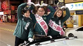 鄭運鵬,兒子德德（圖／翻攝自臉書）