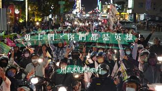 醫：搶救王義川大兵跌破封關前民調眼鏡