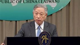 ▲外交部政務次長田中光宣布與諾魯斷交