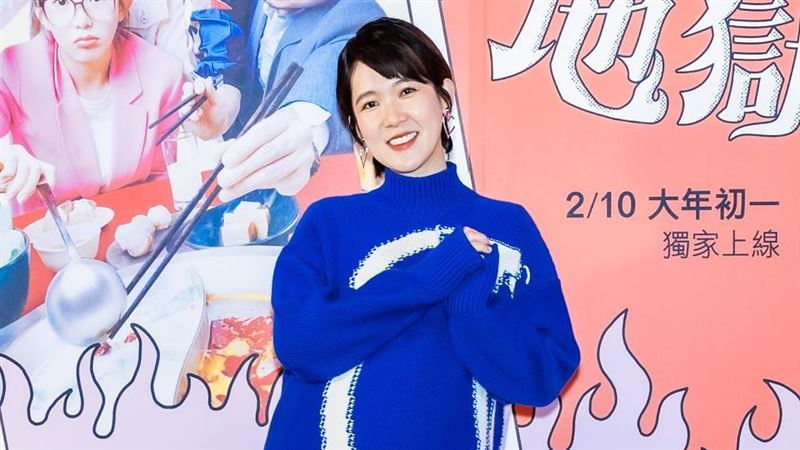 挺6月孕肚露面了　女星羞認草地刺激野戰