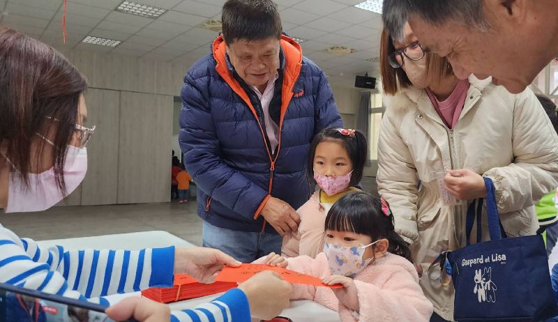 小孩壓歲錢這樣做！不但存的多得到的更多