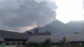 印尼火山頻噴發　佛羅雷斯島疏散6500人