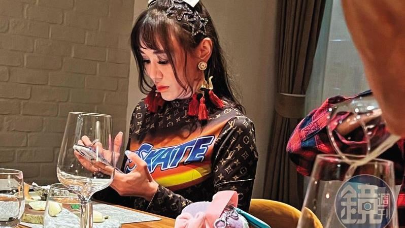 名媛翻臉！李珍妮被控幻想是80歲富商女友