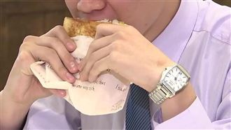 吃來不鹹 「7食物」鈉含量爆表：吐司也中