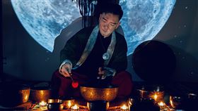 田定豐在台北初心苑舉辦公益活動「滿月·滿願儀式」，所得全部捐出。（圖／唱戲世界娛樂提供）