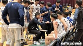 虎尾科大總教練盧譽誠執教。（圖／記者蔡厚瑄攝影）