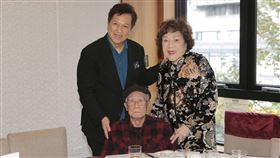 周遊,李朝永,林福地導演,跌倒。（記者楊澍攝影