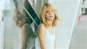 混血美女成直播黑馬　空窗一年多直言：彭于晏胸肌很不錯