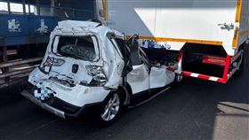 66快速道路,新屋,事故,夾殺（圖／翻攝自記者爆料網）
