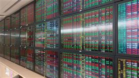 台股　股市　股票　開盤　紅盤　證券行（圖／記者戴玉翔攝影）