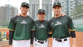 ▲台鋼總教練洪一中欽點王柏融（右）與陳正毅（左）擔任一軍新球季的正副隊長。（圖／台鋼雄鷹球團提供）