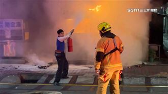 烤肉店清晨竄火　加油站員工衝第一線滅火