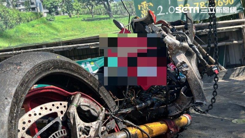 台1線大車撞重機　25歲男遺體破碎慘死